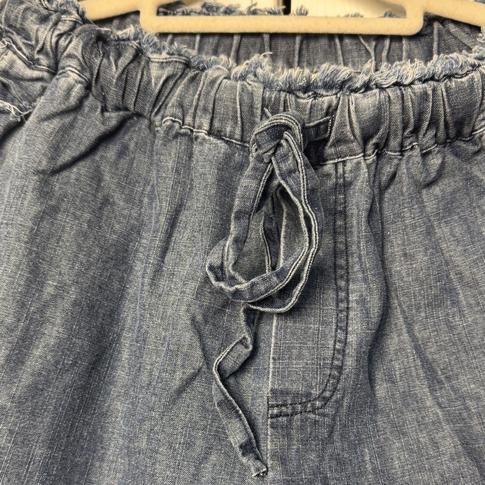 Sage & Fig Chambray Wide Leg Pants Ruffle Trim Boho Drawstring Size S, M, L NWT - Picture 9 of 10